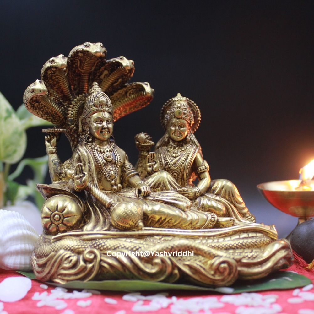 Vishnu Laxmi Statue – Traditional Wax Casting Hindu Deity Idol for Pooja & Décor | Yashvriddhi